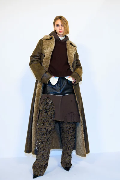 Look 11